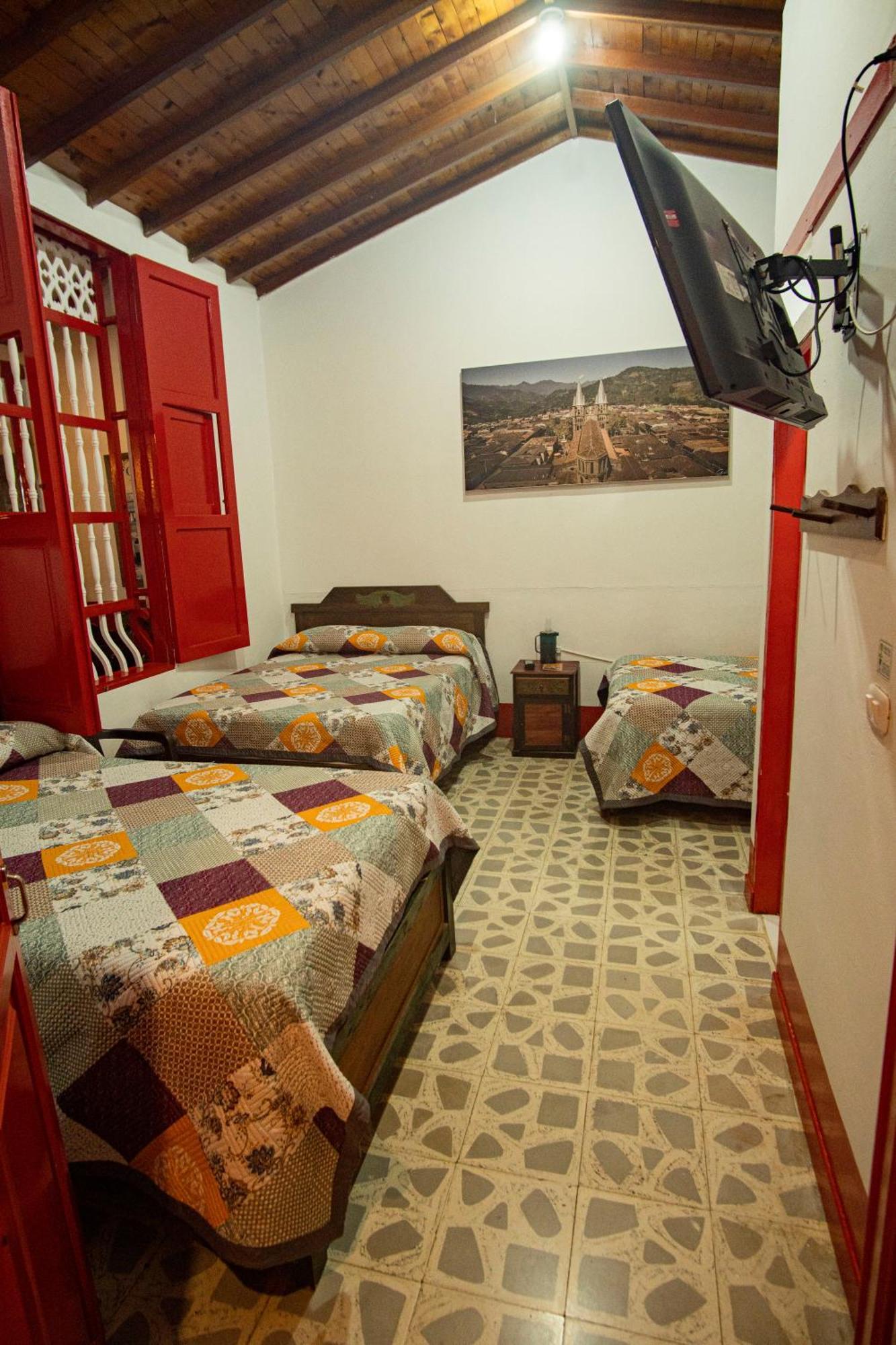 Hotel La Casona Jardin Bagian luar foto