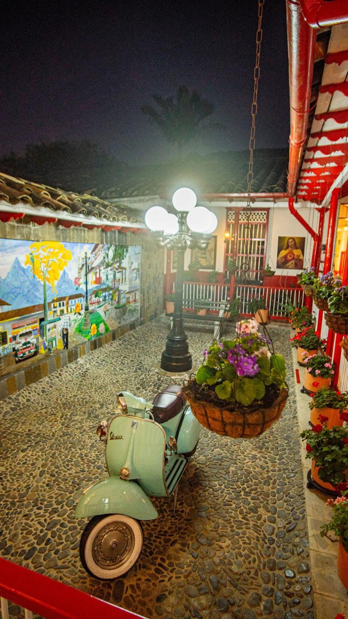 Hotel La Casona Jardin Bagian luar foto
