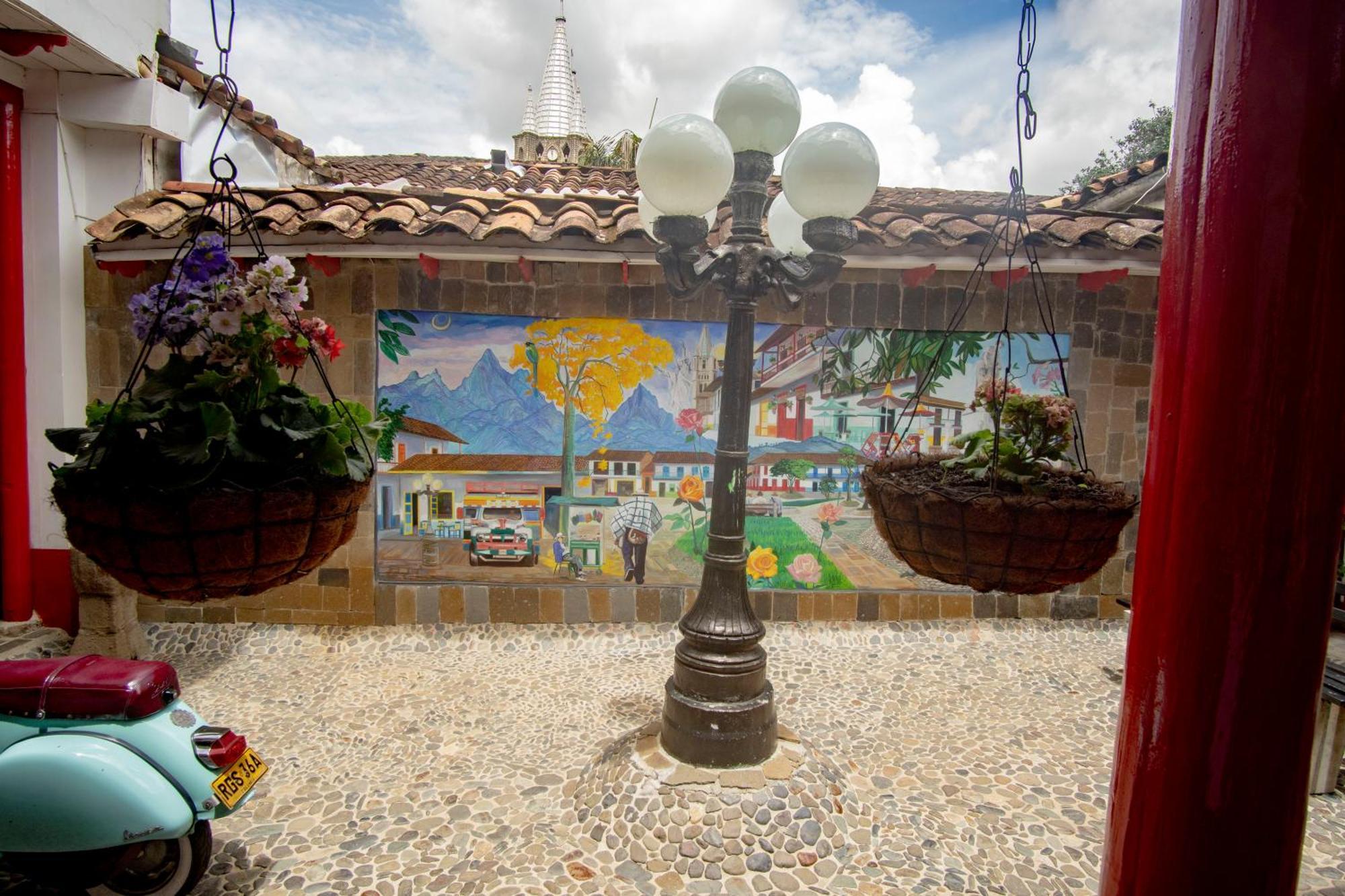 Hotel La Casona Jardin Bagian luar foto