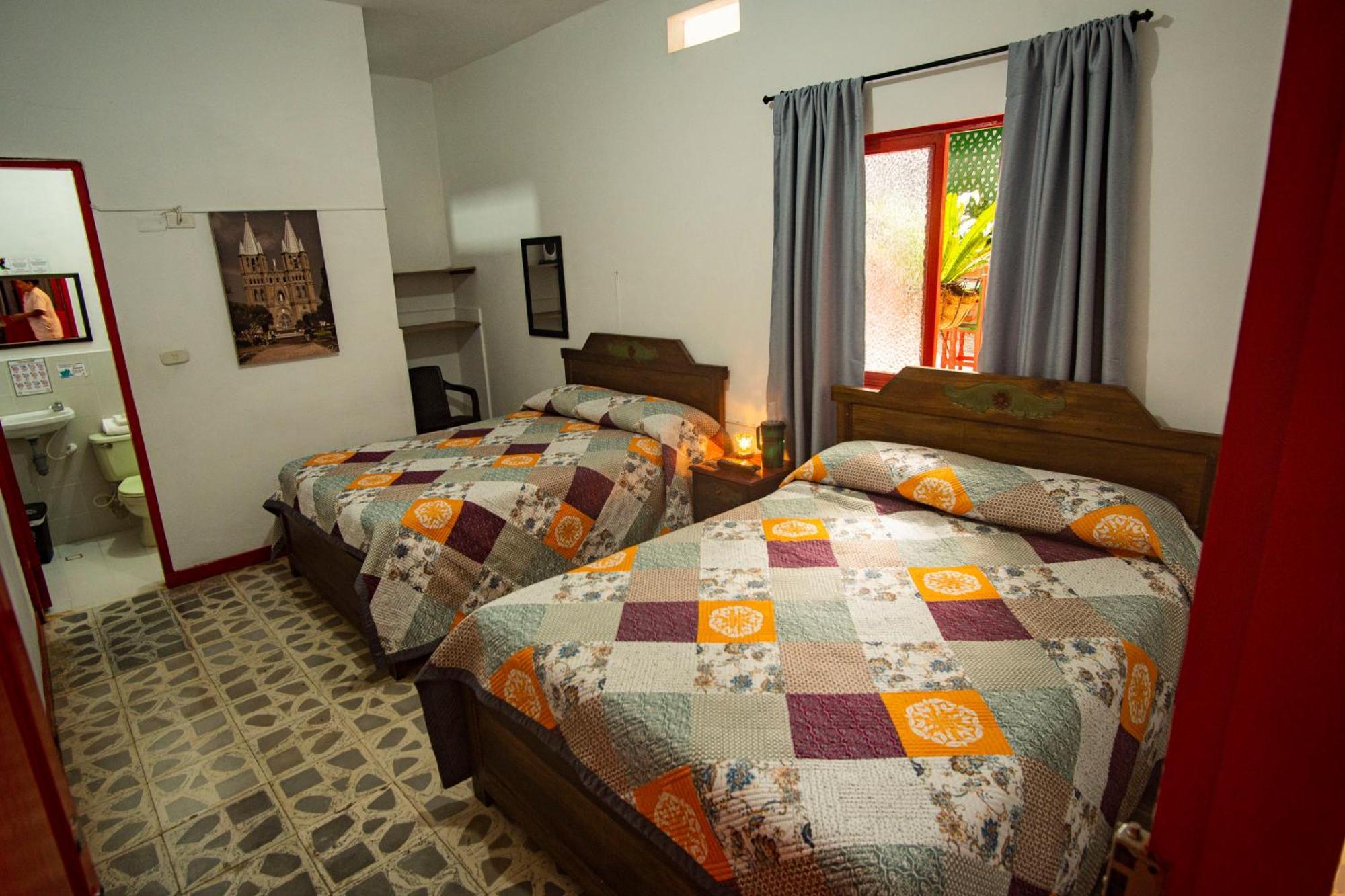 Hotel La Casona Jardin Bagian luar foto