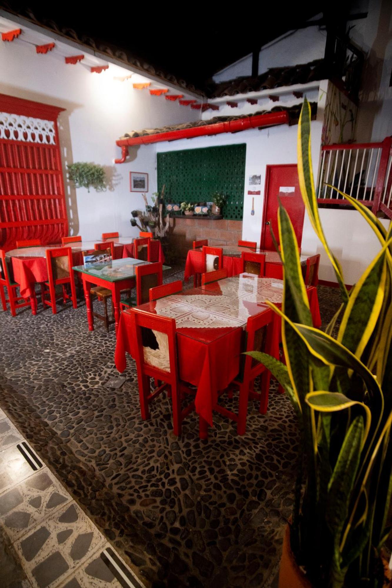 Hotel La Casona Jardin Bagian luar foto