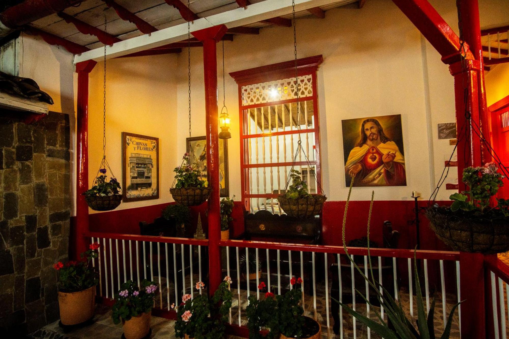 Hotel La Casona Jardin Bagian luar foto