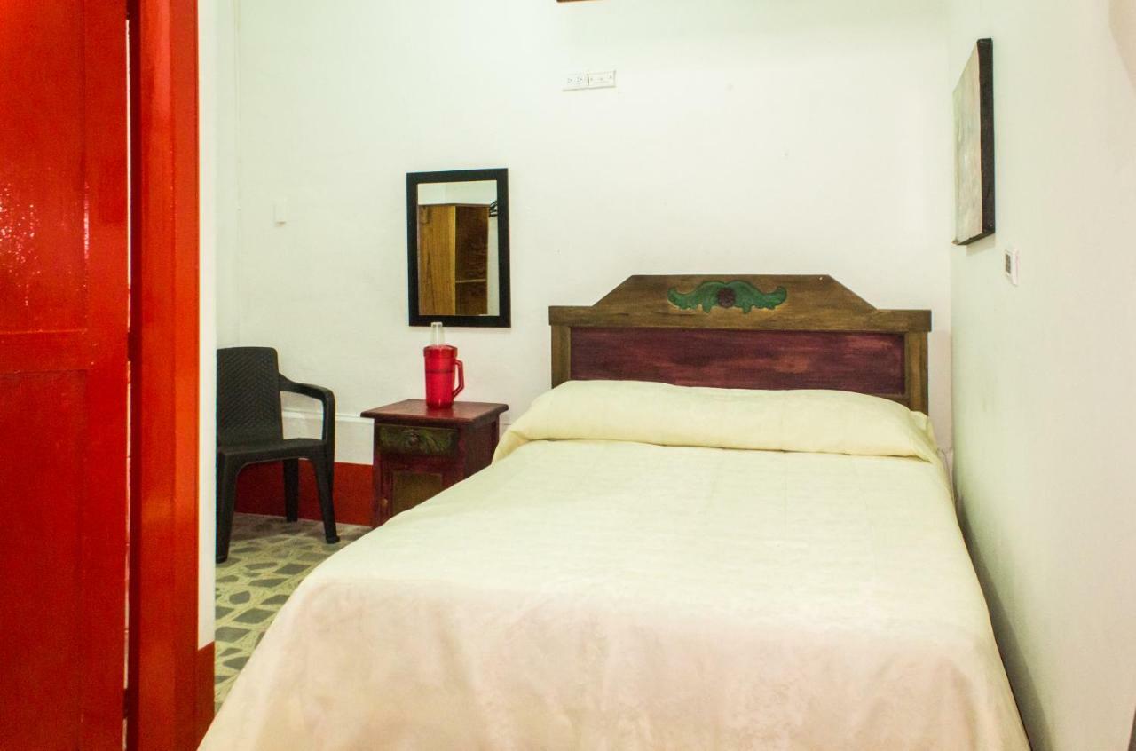 Hotel La Casona Jardin Bagian luar foto